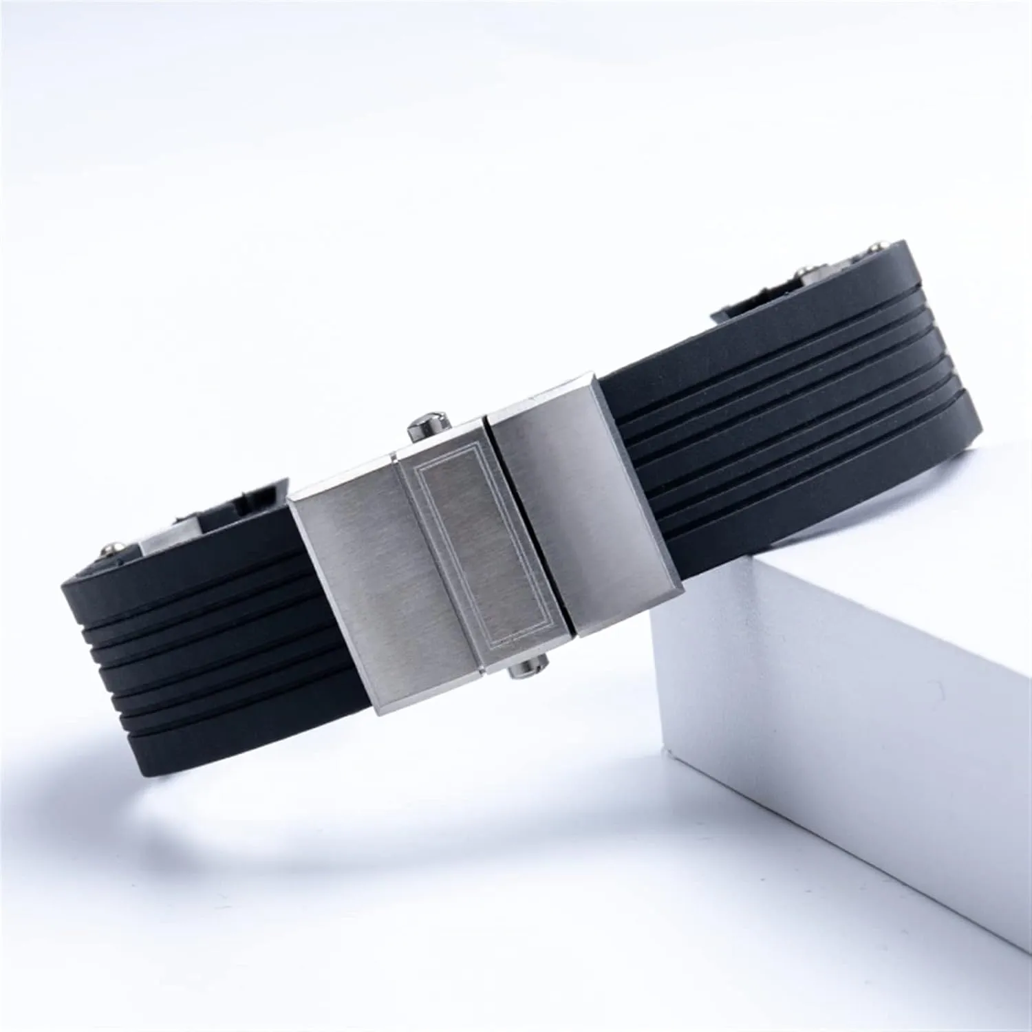 22x20mm Diver and Marine Waterproof Soft Silicone Rubber Watchband Wrist Watch Band Belt for Ulysse Nardin Strap Folding Buckle