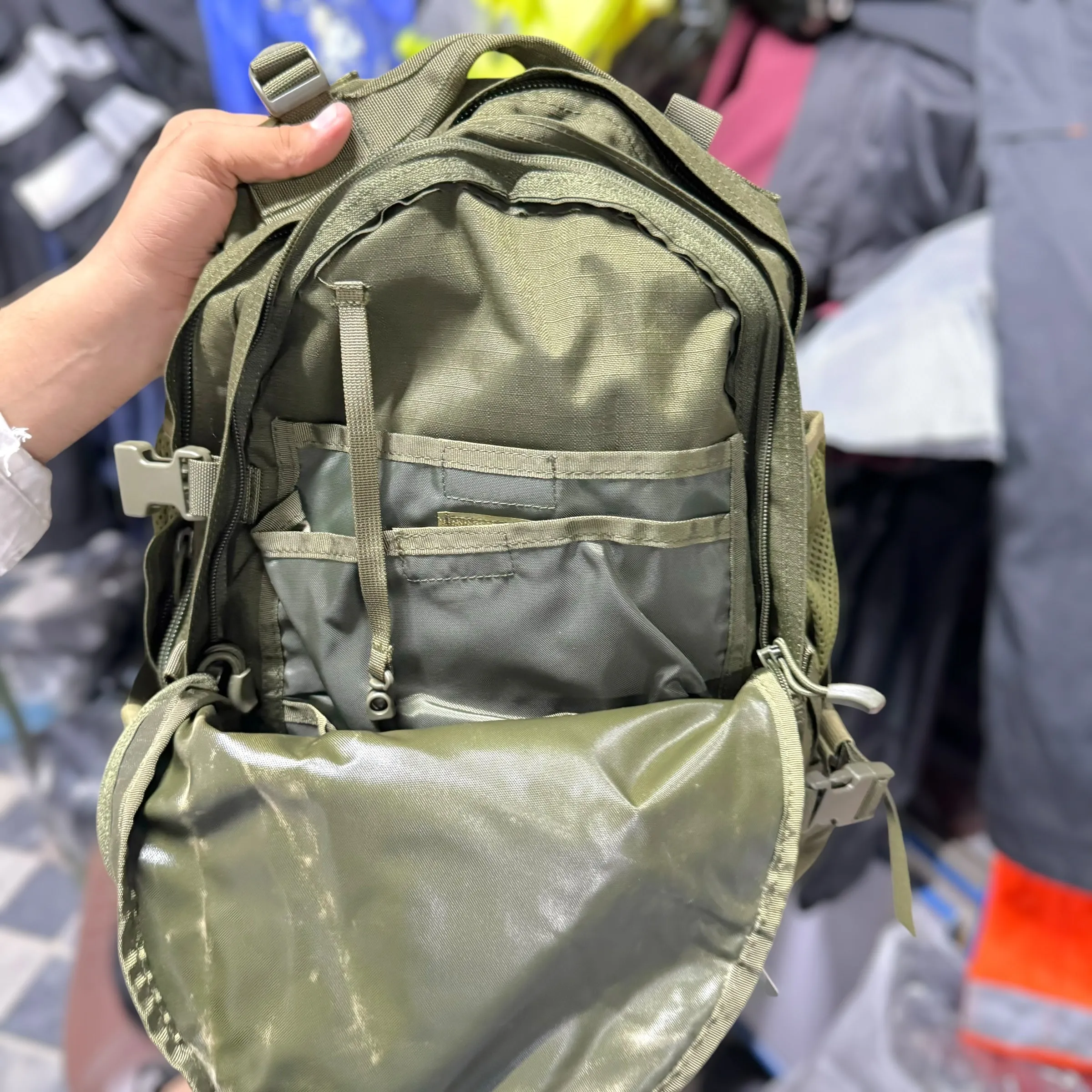 American Lot Imported 40L Imported Waterproof Backpack