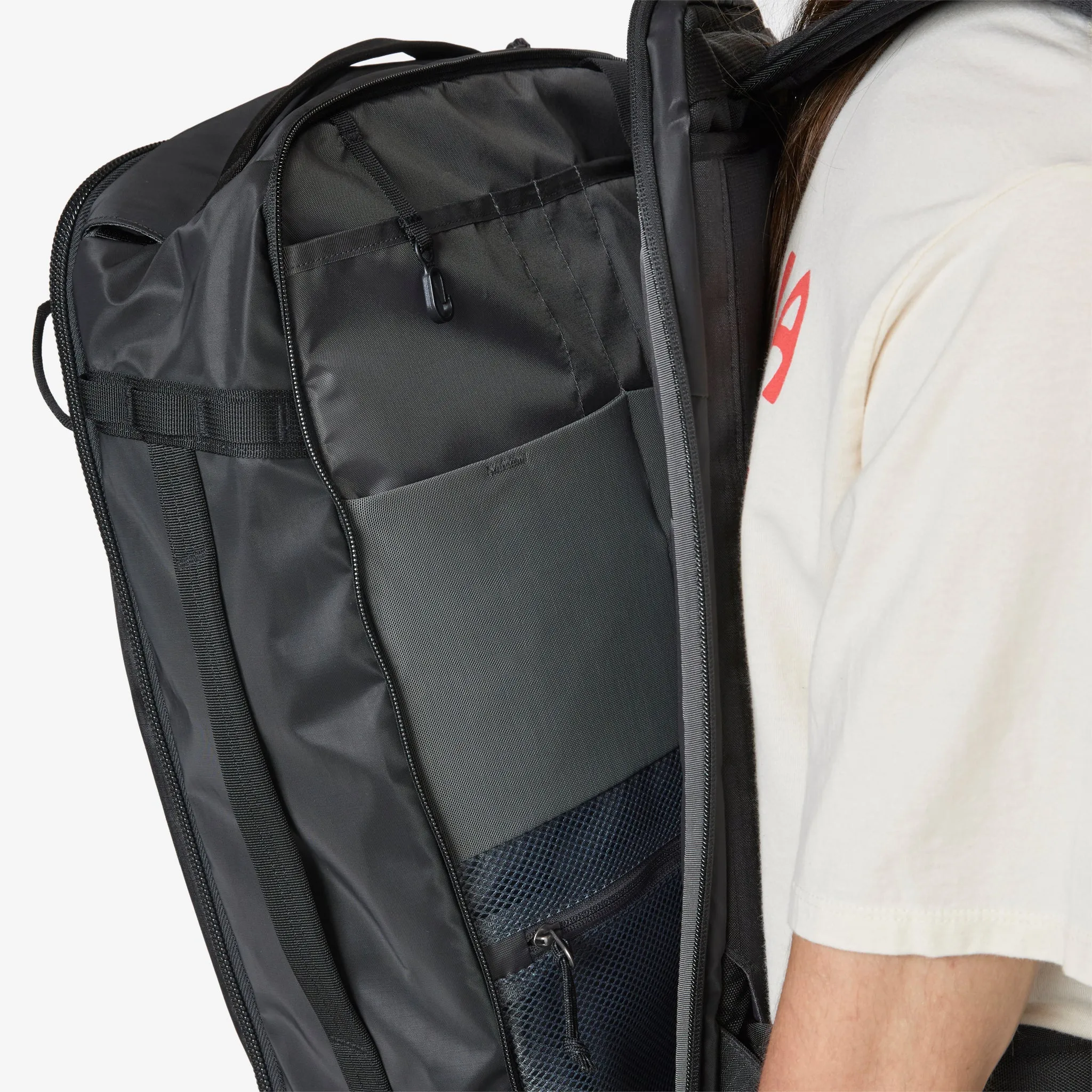 Black Hole Mini MLC 30L Black