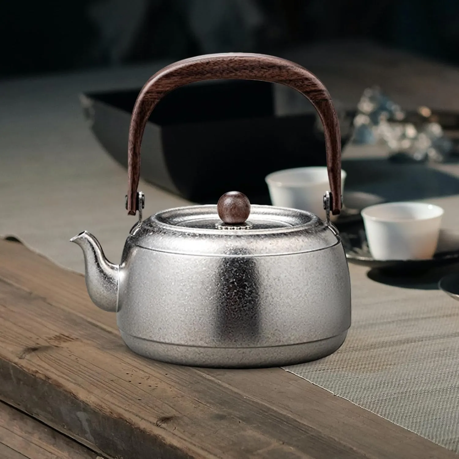 Camping Kettle Water Pot for Boiling Water Over Fire with Lid Coffee Tea Pot Titanium Kettle for Climbing Hiking Picnic