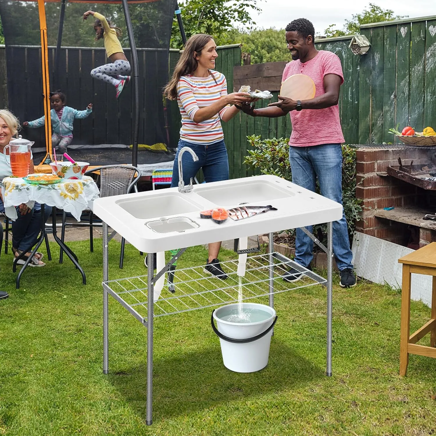 Giantex Fish Cleaning Table w/ 2 Sinks, Faucet, Hose Hook Up, Portable Folding Camping Table w/Measure Mark, Outdoor Fillet Cleaning Station for Fishing Beach Picnic (with Sprayer & Storage Shelf)