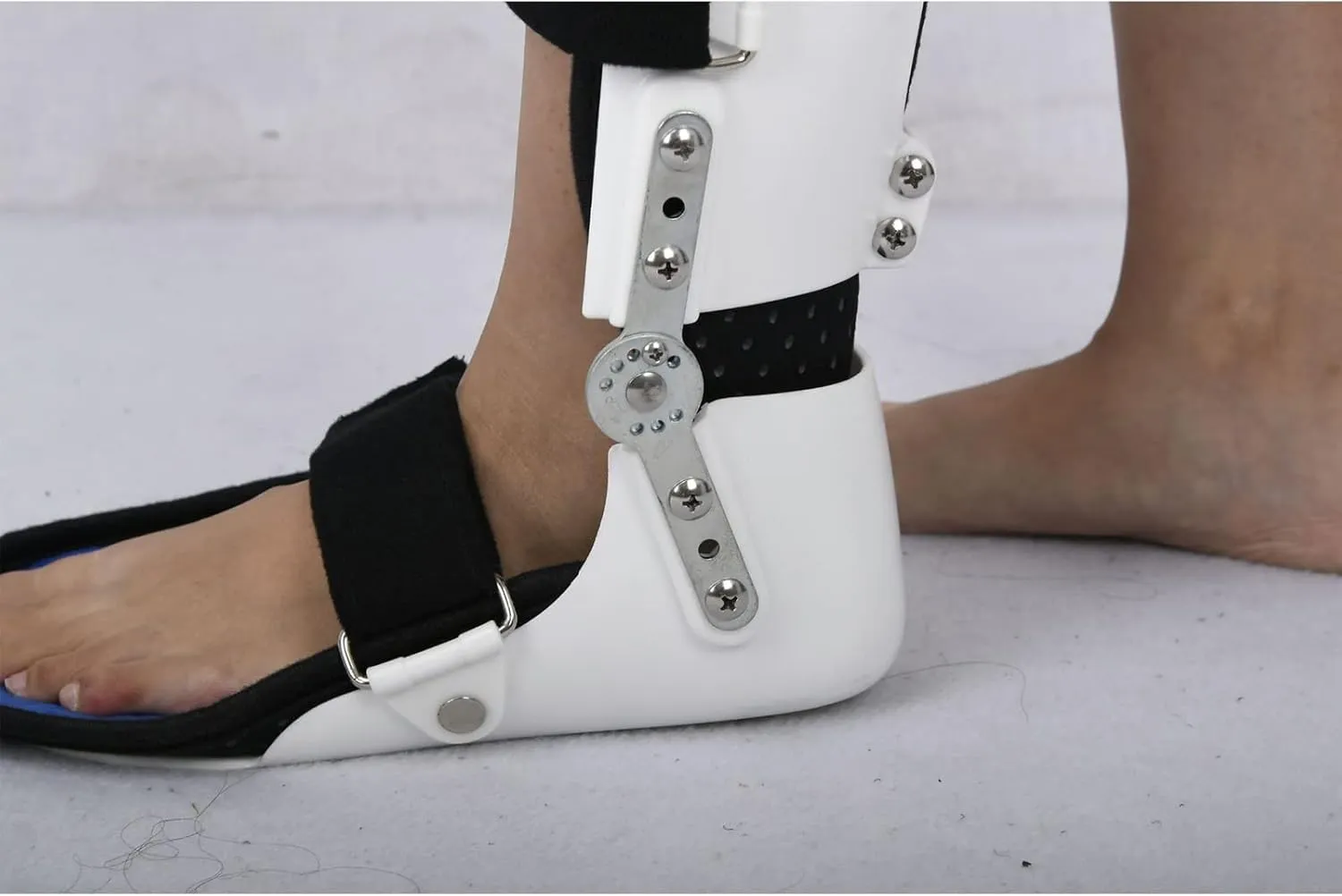 Knee Ankle Foot Orthotic Orthotics Thigh Knee Leg Ankle Firm Limb Belt Firm and Safe Material Post-Operative Rehabilitation, Hip Ankle Foot Orthosis Braces