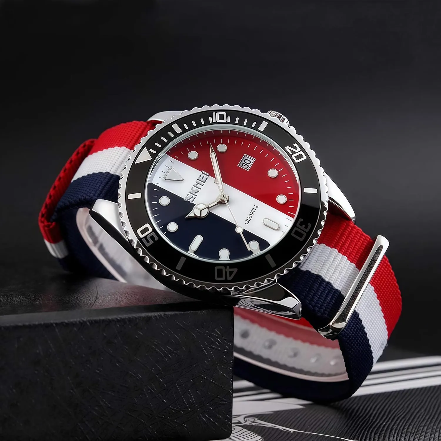 MASTOP Men's Quartz Watch Nylon Strap British Style Business Sports Date Display Waterproof Dress Watches Luminous Fashion Analog Casual Wristwatch