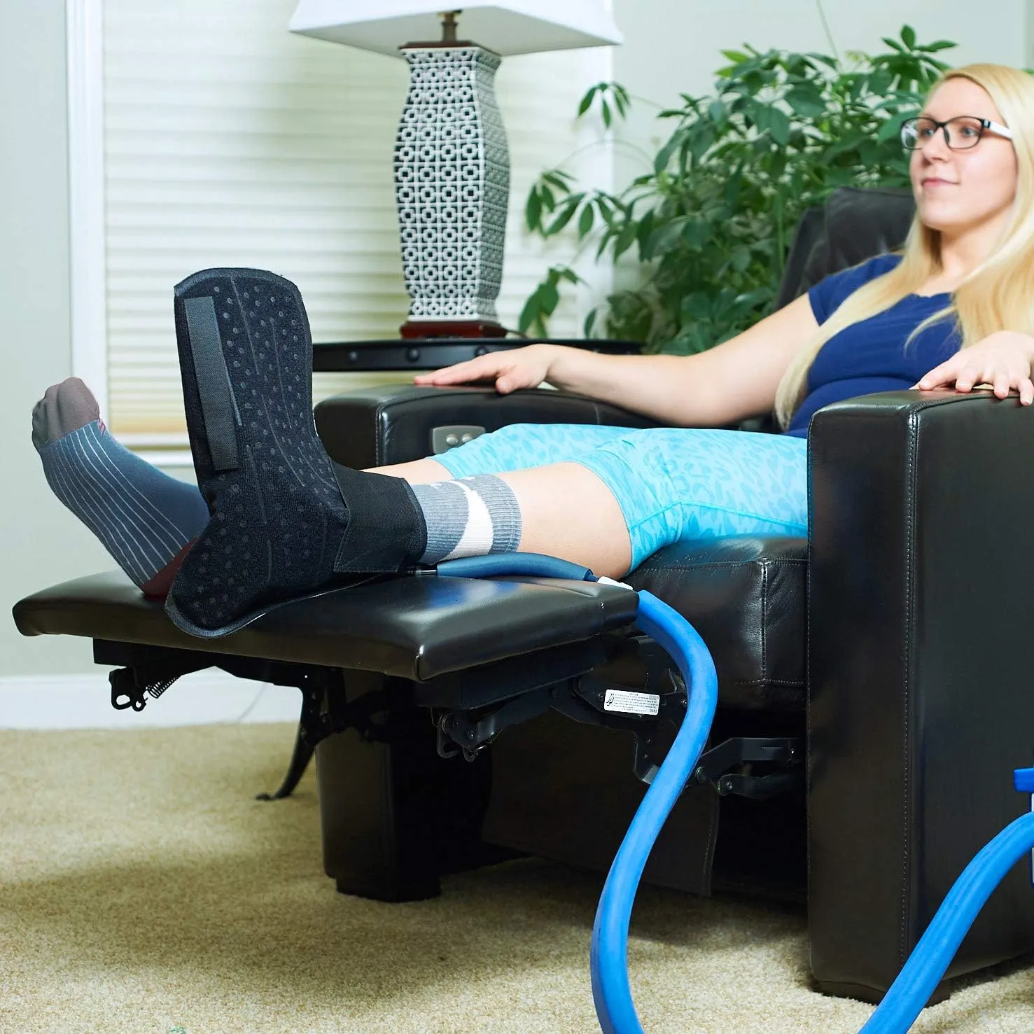Polar Active Ice 3.0 Cold Therapy Ice Machine System with Programmable Timer, Large Foot Therapy Compression Pad, Lightweight 9 Quart Cooler, Quiet Pump, Strong Cryotherapy Pain Relief Treatment