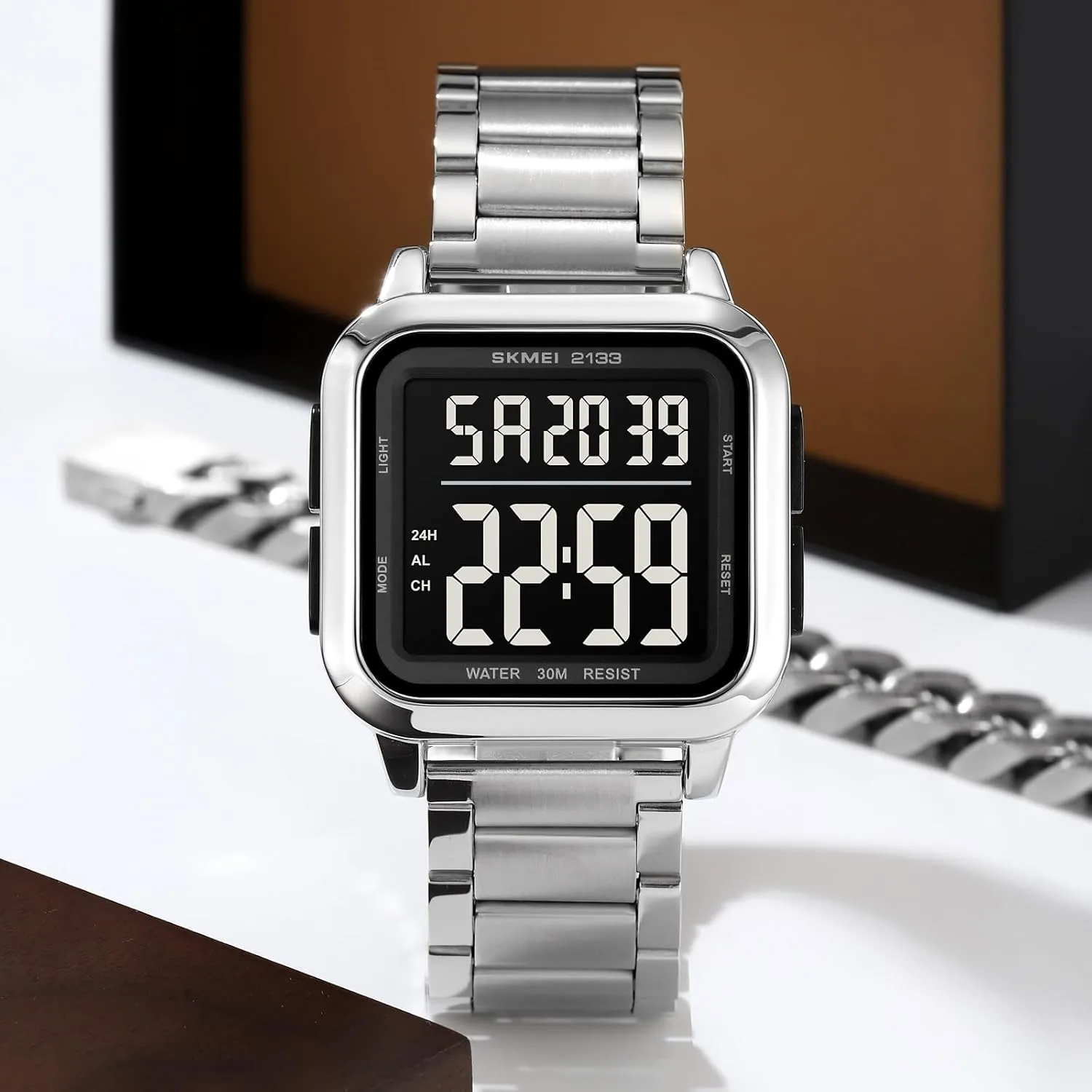 SKMEI Men's Digital Watch with EL Light, 30M Waterproof Sports Watch, Stylish Square Dial Watch for Men Dual Time Zone Function