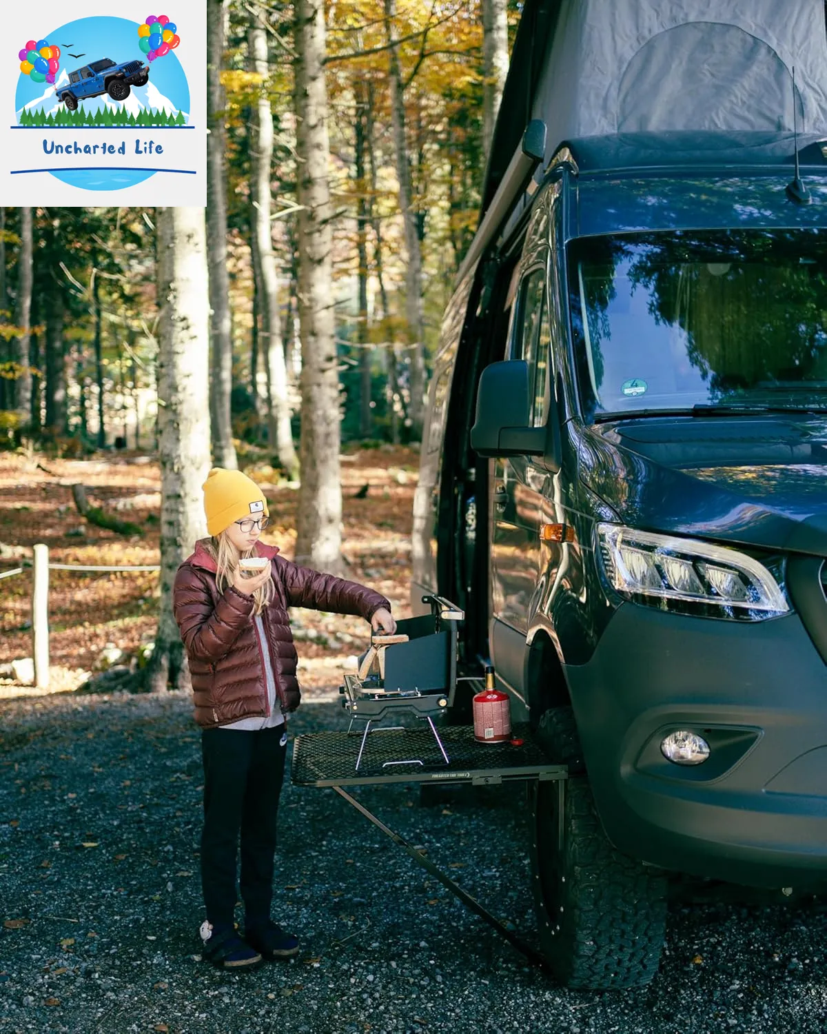 Sturdy Vehicle-Mounted Outdoor Table for Camping