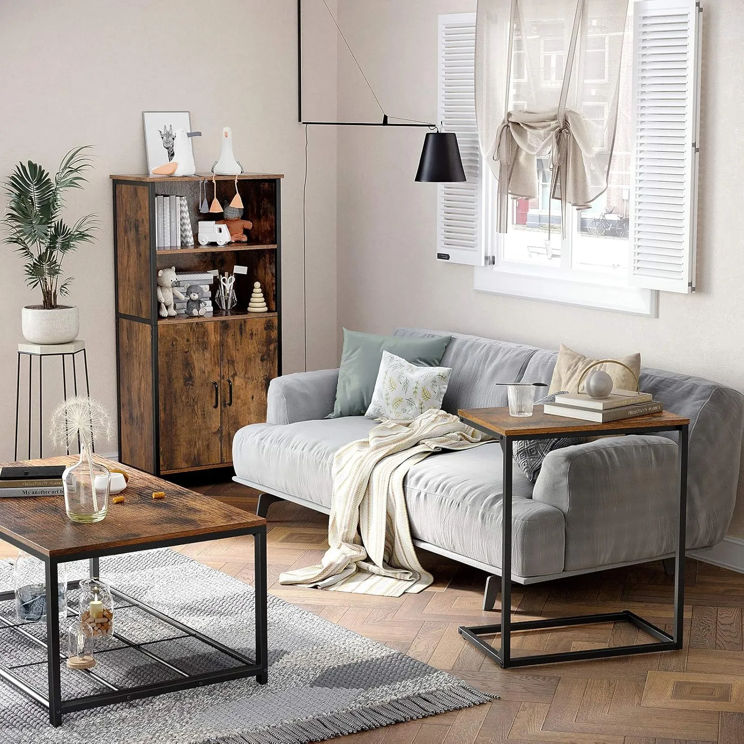 VASAGLE C Shape End Table, Small Coffee Table for Couch Or Sofa, Industrial Side Table in Living Room, Bedroom, 13.8 x 21.7 x 26 Inches, Rustic Brown and Black ULNT52BX